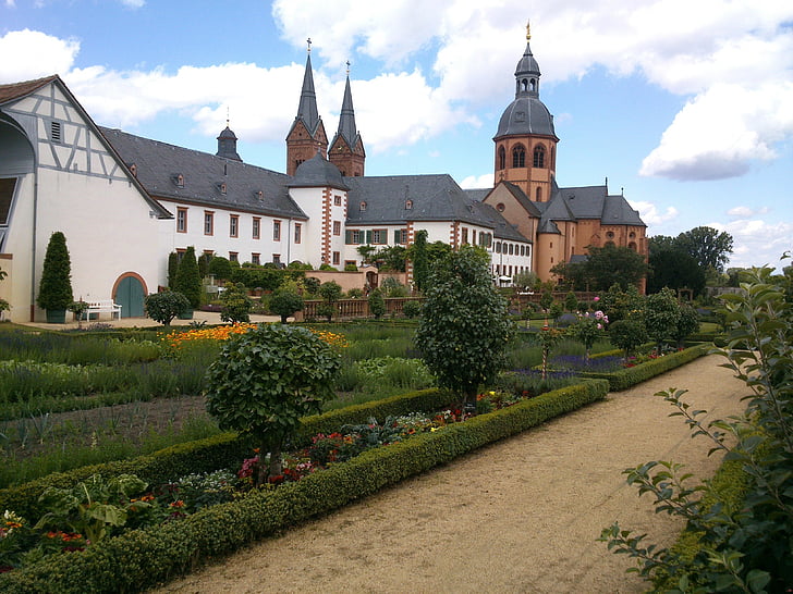 Seligenstadt, samostan, klosterhof, arhitektura, cerkev, Zgodovina, znan kraj