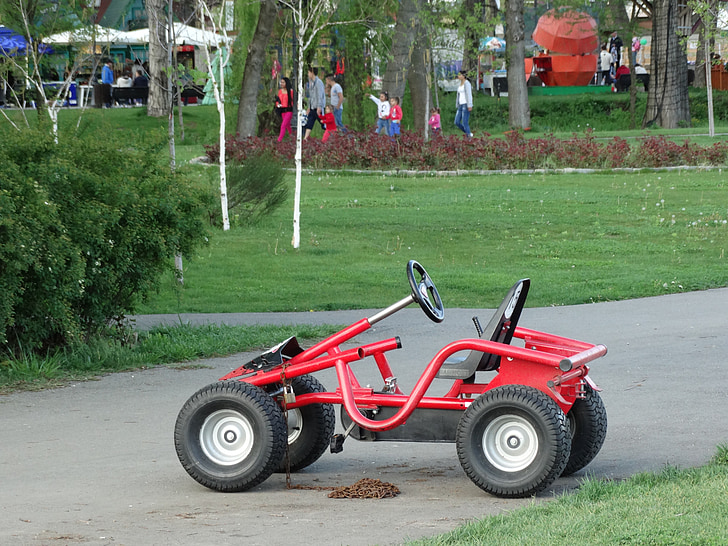 kart, pedals, park