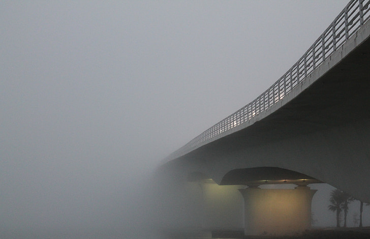 Podul, ceaţă, ceaţă