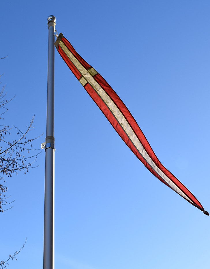 Danska, Danska zastava, Dannenbrog, jarbol za zastavu, danski, tipična Danska, mašući zastavom