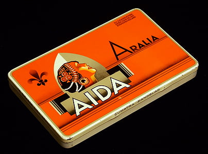 Aida arralia, Cigary, box, balík, tabak, cigareta, nikotín