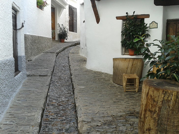 Pampaneira, Granada, Alpujarra, utca, víz, ház, nedves