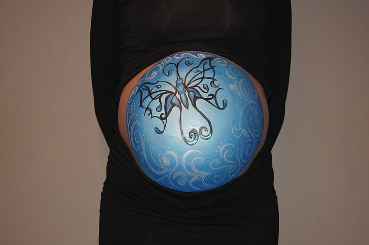 trebuh slikarstvo, metulj, noseča, modra, bellypaint