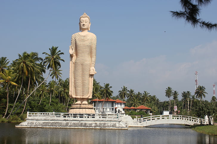 Буда, Шри Ланка, Паметник