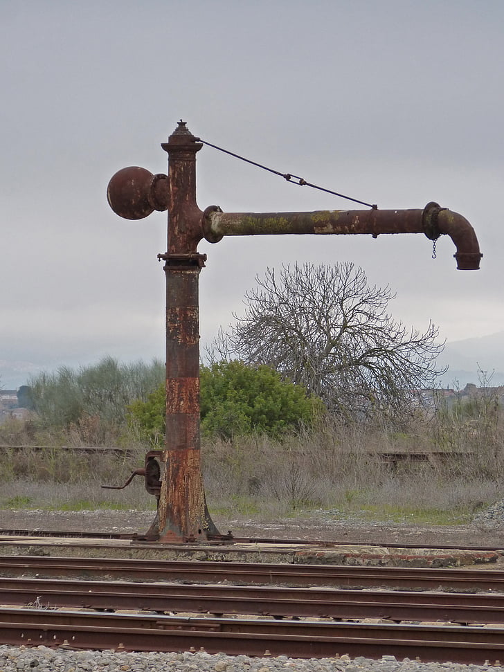 Aguada, ferrocarril, vell, rovellat, abandonat, material ferroviari, vapor