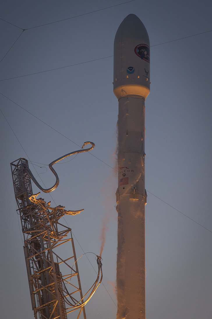SpaceX, Rakete, Flug