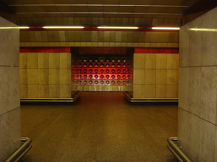 metro, Praga, ocre, nit
