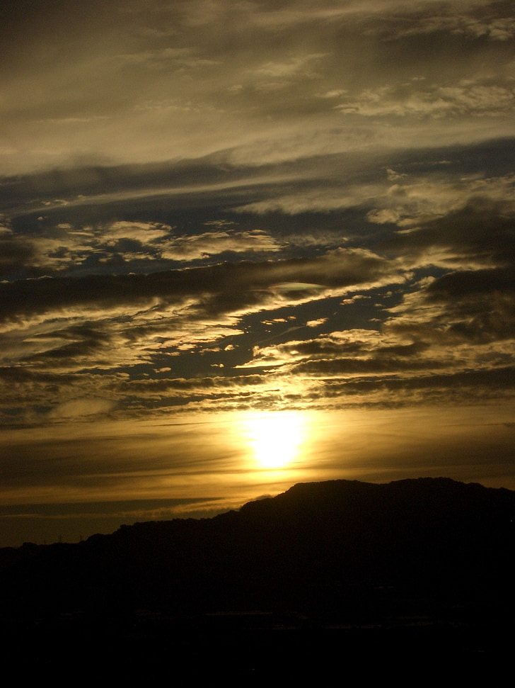 soluppgång, Golden sky, bergen