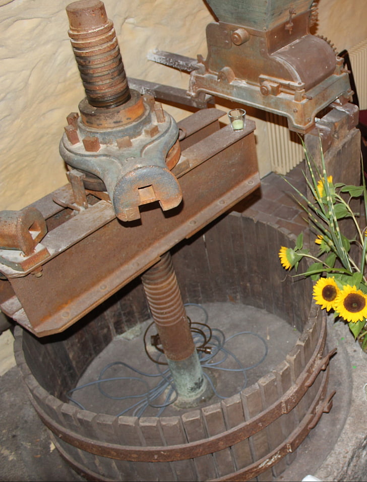 wine press, round wine, spindle press, wood basket