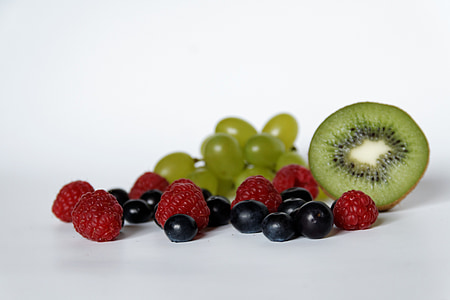 Blueberry, Raspberry, anggur, Kiwi, buah, sehat, Vitamin