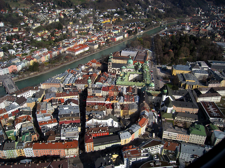 Innsbruck, Oostenrijk, Europa, stad, het platform, gebouw, rijbaan