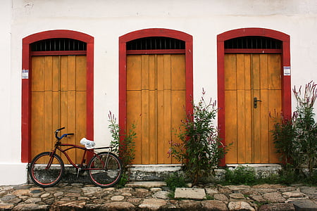Paraty, bicicleta, arquitectura colonial, calle de la piedra, simples de la vida, simplicidad