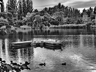 Jezioro, łodzie, reszta, Zmierzch, krajobraz, Fotografia HDR, czarno-białe