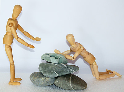 wooden figures, stones, plunge, fall, fell down, accident, misfortune