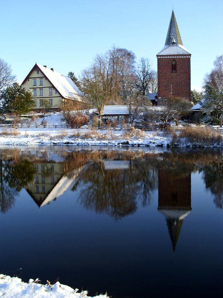 winter, berkenthin, church, pastorat, mirroring, reflections, elbe lübeck canal