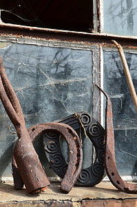 ferro di cavallo, strumento, Ferro da stiro, vecchio, Villaggio, officina, finestra del negozio