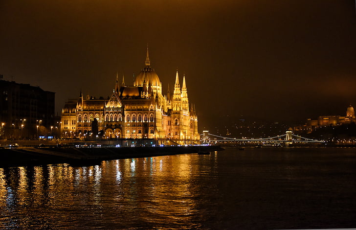 Budapešta, Donavas, naktī, Parlaments, gaismas, Ungārija