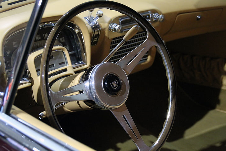 auton sisätilojen, ohjauspyörä, Dashboard, Vintage, Petersen automotive museum, los angeles, California