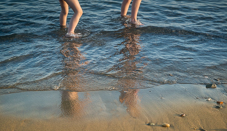 Shoreline, berjalan, anak-anak, refleksi, pasir, air, Pantai