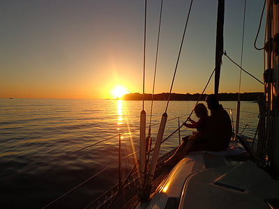 barca de navigatie, apus de soare, mare, valuri, orizont