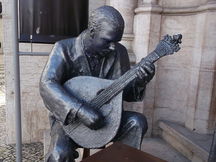 standbeeld, Fado zangeres, man, gitaar, Lissabon, Fado