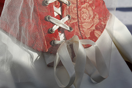rød, hvid, kjole, snørebånd, tyl, bruden, bryllup