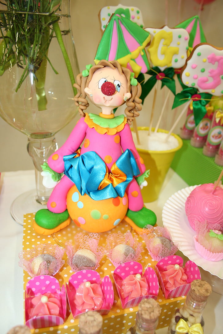 Sünnipäev tüdruk, pool tsirkus, Rosa, roheline, dulces, mänguasi