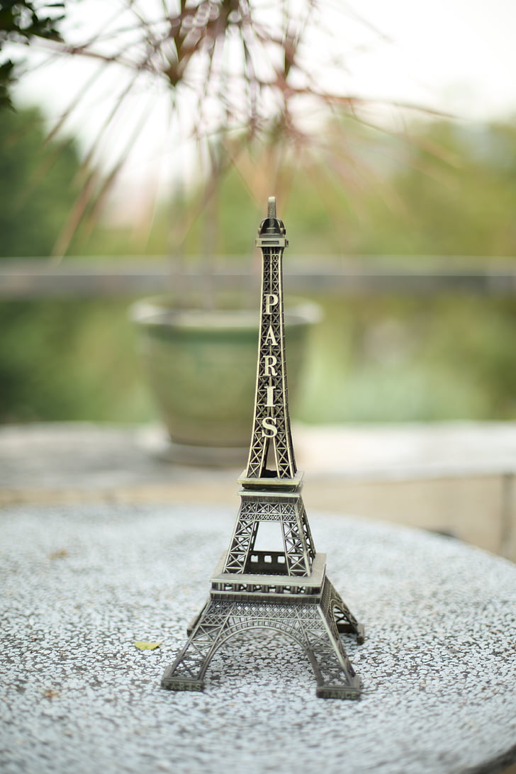 Tour Eiffel, moule, pose