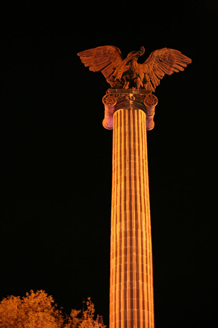 plaza, eagle, exedra, aguascalientes, column, night