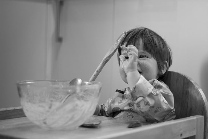 fabrication de gâteau, enfant, amusement, jeune, bébé, jeune fille, mélange à gâteau
