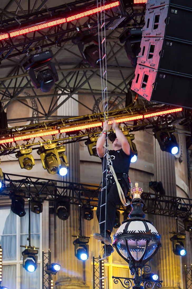 verlichting rigger, draad ladder, klimmen, podium verlichting, Buckingham palace, kroning festival, 1953-2013