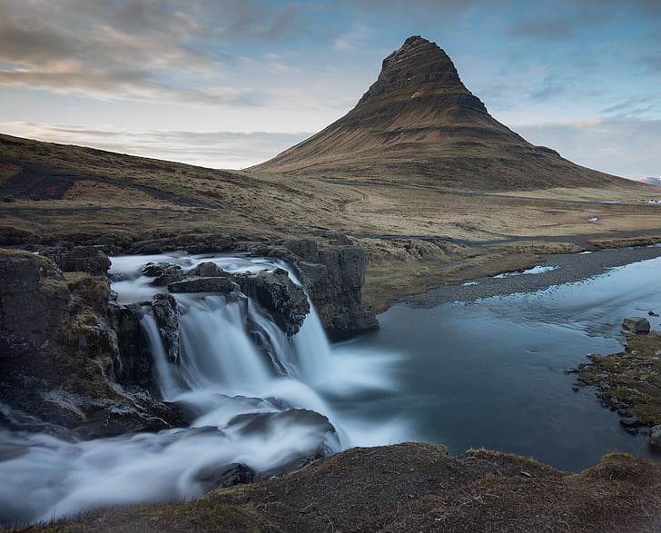 Islande, kirkjufellsfoss, goldenhours, longexposure, ūdenskritums, kalni, kirkjufell