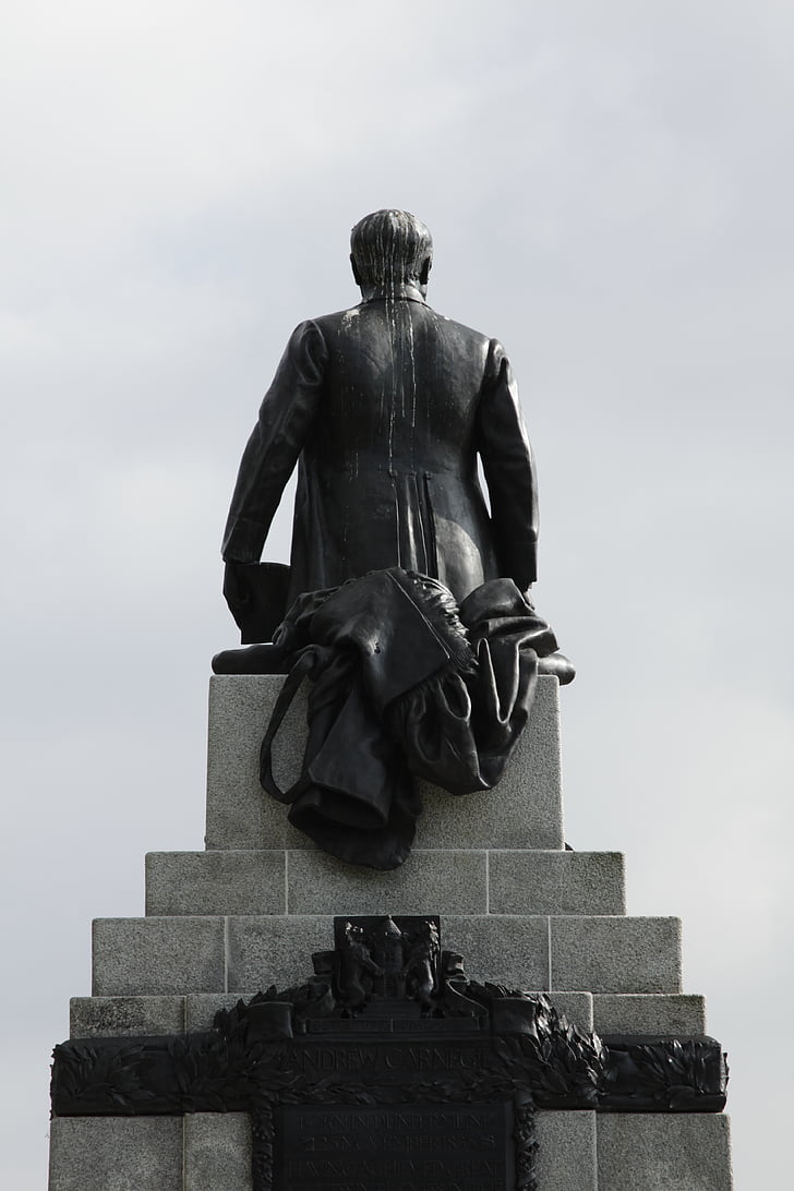 statue, dunfermline, scotland, monument, memorial, historic