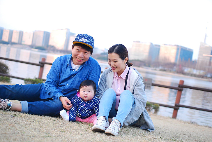 семейство, Корейски, бебе, усмивка, родителите, дете