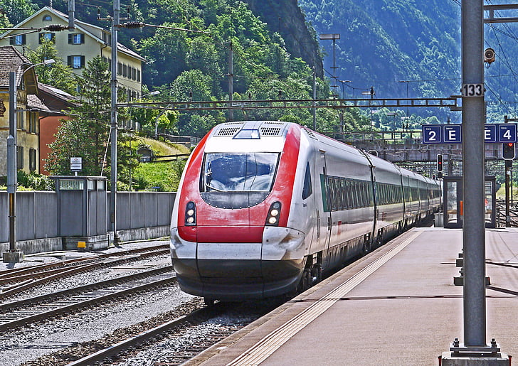 Ice, Milano-Zürich, Gotthard, Erstfeld, Transit, nedstigningen, Störtlopp