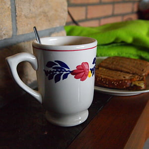 Cup, kaffe, rostat bröd, filt, keramik, frukost, dryck