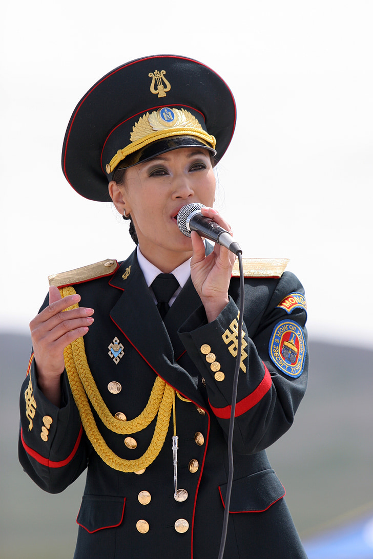 cantante, mujer, militar, artista, rendimiento, cantar, micrófono