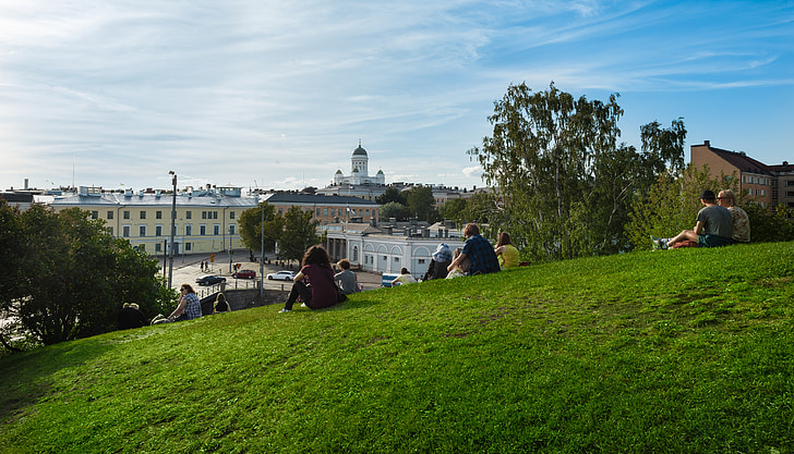 Helsinki, Ver, hierba, personas, paisaje