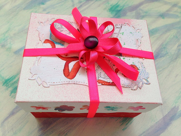 dovanų dėžutė, Šiuo, juostelės, šventė, gimtadienis, paketas, vyniojimo