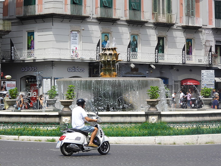 Napoli, Italia, romersk historie, roller, fontene, Vespa