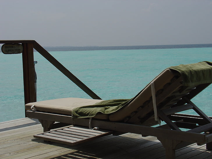 Maldivi, Vila na vodi, Indijski ocean, tirkizno more, Laguna, raj, morski pejzaž