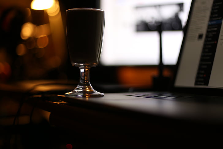 компютър, тъмно, напитка, пиене стъкло, лаптоп