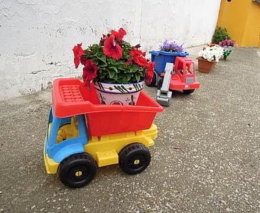 oyuncaklar, oyuncak kamyon, römork, bitki pot, saksı, çiçekler, plastik