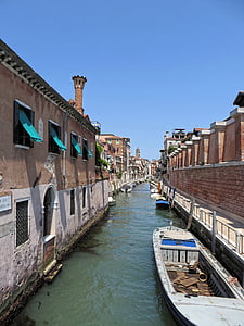 Italia, Venecia, canal, barco, fachadas, muelle, casas