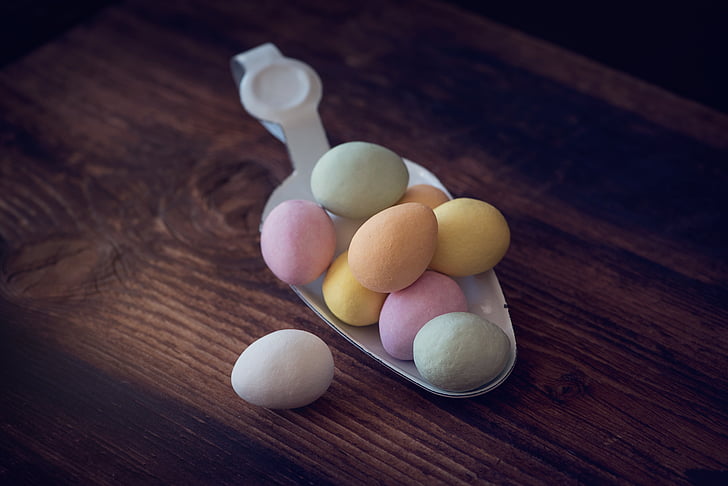 ou, ous de xocolata, ous amb glacejat, Setmana Santa, ous de Pasqua, ous vívids, colors