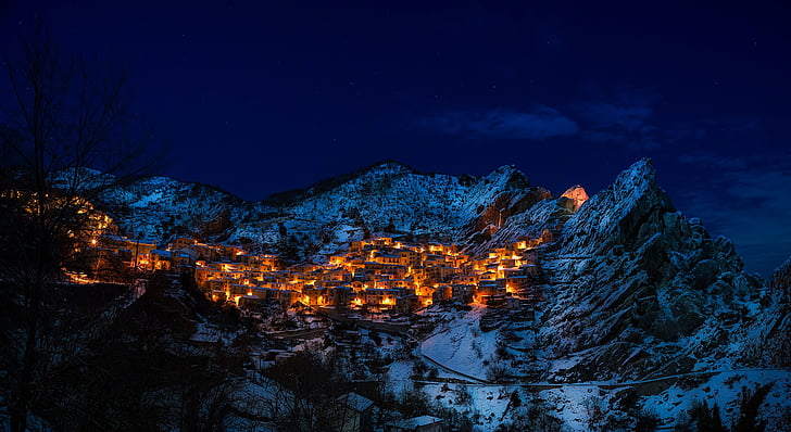 castelmezzano, italy, village, town, resort, mountains, winter