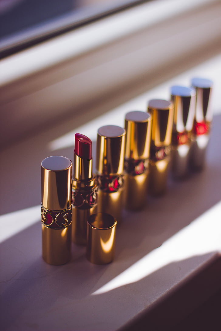 lipstick, lipstick tubes, makeup, red, in a row, close-up, no people
