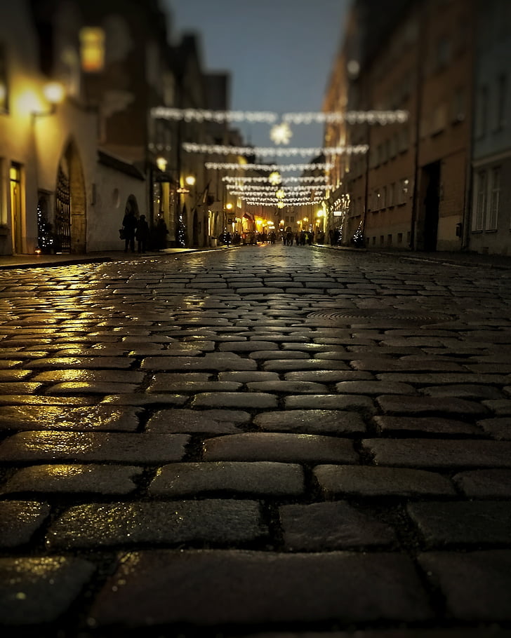 Estonija, noč, ulica, stari Talin, zgrajene zgradbe, arhitektura, Zunanjost objekta