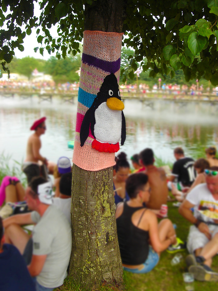 wool, knit, tree, penguin, festival, concert, embroidered