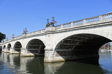 Кингстън, Кингстън на Темза, Кингстън мост, река, Лондон, архитектура, отражение